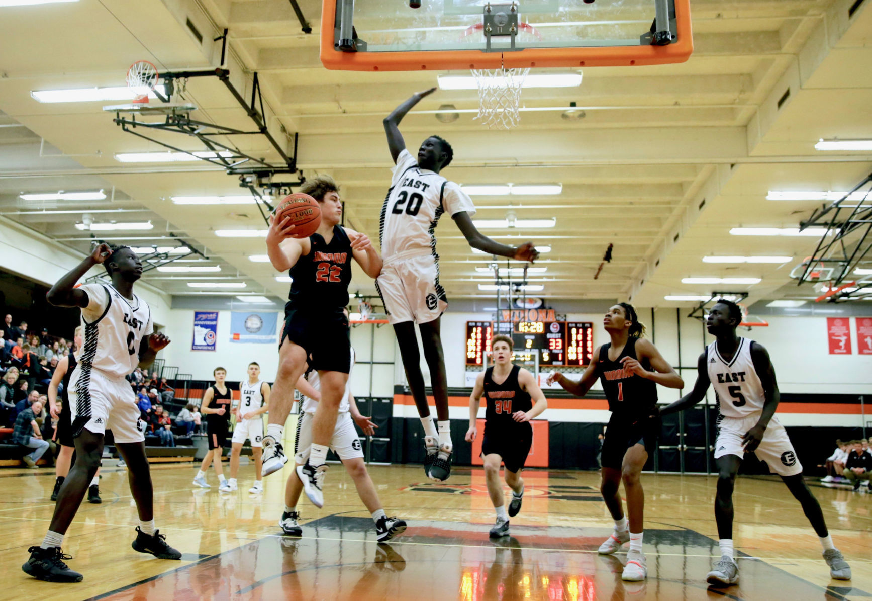 Winhawk boy's basketball vs Mankato East